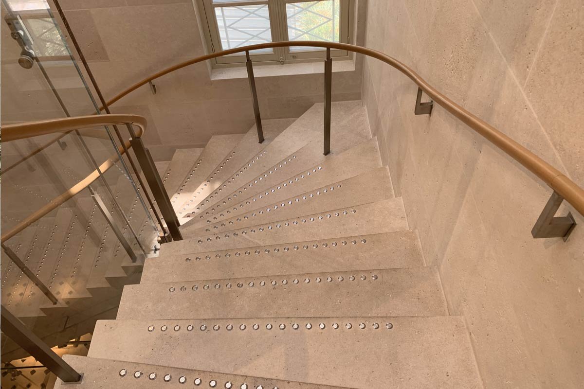 louisvuittonretarilstore